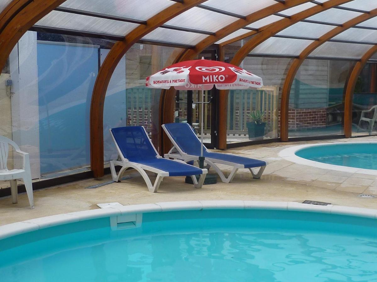 Licques Camping Pommiers Des Trois Pays מראה חיצוני תמונה