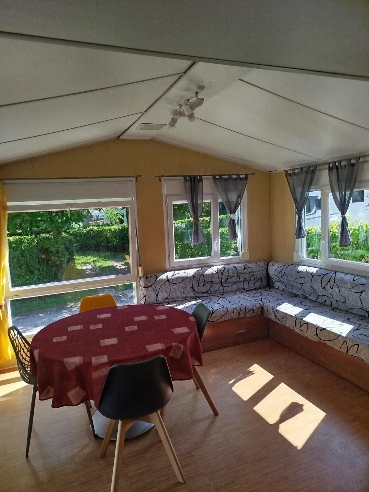 Licques Camping Pommiers Des Trois Pays מראה חיצוני תמונה